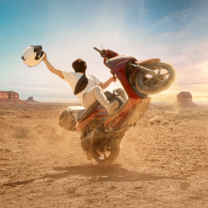 ดาวน์โหลดและฟังเพลง Handstand (Explicit) พร้อมเนื้อเพลงจาก Monster Florence