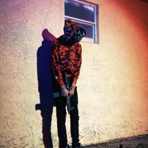 收聽12st Three的Born A Warrior (fast) (Explicit)歌詞歌曲