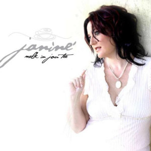 ดาวน์โหลดและฟังเพลง God Is in Control พร้อมเนื้อเพลงจาก Janine