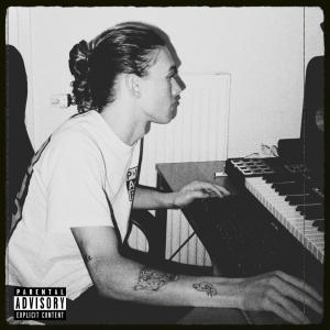 ดาวน์โหลดและฟังเพลง Top (feat. unsho) (Explicit) พร้อมเนื้อเพลงจาก Shades