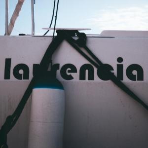 收聽Ston的UNA VITA CHE NON MI APPARTIENE歌詞歌曲
