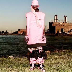 ดาวน์โหลดและฟังเพลง Prada! (Explicit) พร้อมเนื้อเพลงจาก Rapheal