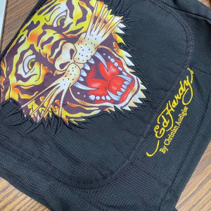 收聽Kache的danimals (Explicit)歌詞歌曲