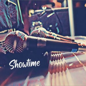 收听Qlama的Showtime (feat. RYOMA & SKYKIDD)歌词歌曲