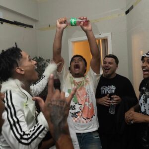 default playlist img