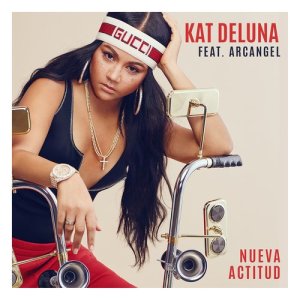 ดาวน์โหลดและฟังเพลง Nueva Actitud พร้อมเนื้อเพลงจาก Kat DeLuna