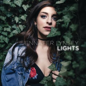ดาวน์โหลดและฟังเพลง Lights พร้อมเนื้อเพลงจาก Jennafer Lynsey