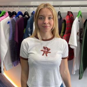 ดาวน์โหลดและฟังเพลง MARC JACOBS (Explicit) พร้อมเนื้อเพลงจาก zak hilton