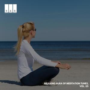 Dengarkan lagu Sleeping Calmness 174.00 Hz nyanyian Meditat Life dengan lirik