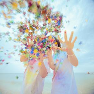 ดาวน์โหลดและฟังเพลง 다섯 번째 여름 พร้อมเนื้อเพลงจาก YEWON