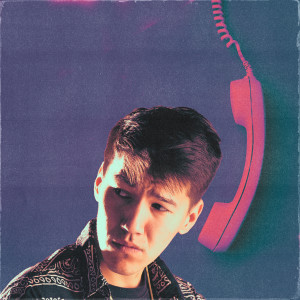 ดาวน์โหลดและฟังเพลง Возьми телефон พร้อมเนื้อเพลงจาก Adija