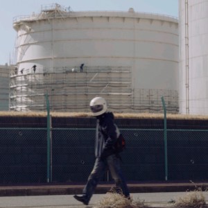 收聽safmusic的August in the water歌詞歌曲