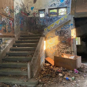 收聽T core的Part 2 (skit) (Explicit)歌詞歌曲