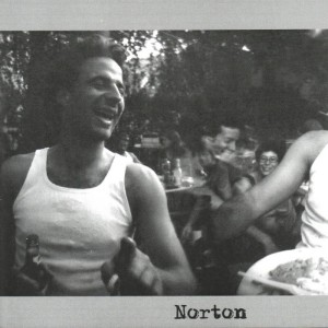 ดาวน์โหลดและฟังเพลง Cold Outside พร้อมเนื้อเพลงจาก Norton