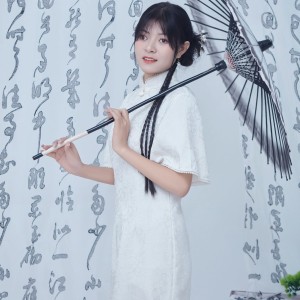 Listen to 我又不吃你家饭 (完整版) song with lyrics from 小树芬