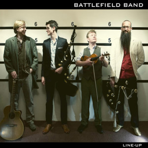Listen to The Pits / The Highland Lassie Going To The Fair / The Blackthorn / Mary Beaton's Reel (Port Mairi Alasdair Raghnaill) (其他) song with lyrics from Battlefield Band