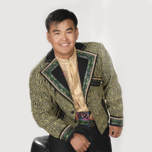 Dengarkan Ishqi Debdui lagu dari Maxset O'temuratov dengan lirik
