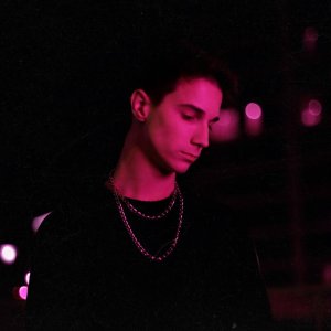 ดาวน์โหลดและฟังเพลง 100 шагов назад (Ramiz Remix) พร้อมเนื้อเพลงจาก Перфе