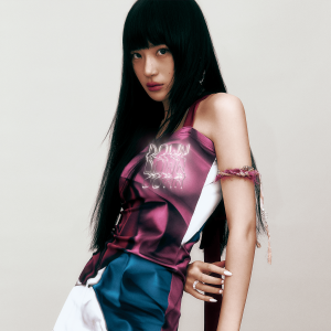 ดาวน์โหลดและฟังเพลง down down down (Chinese Ver.)(Inst.) พร้อมเนื้อเพลงจาก 유다연