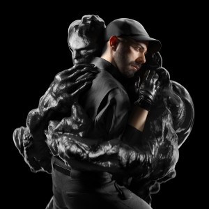 ดาวน์โหลดและฟังเพลง Horizons Into Battlegrounds พร้อมเนื้อเพลงจาก Woodkid