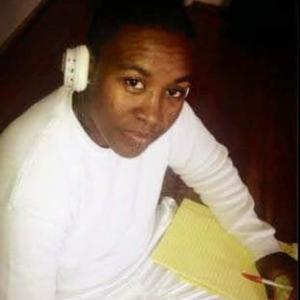 收聽CHYLL LYFE的Roll with me (feat. Shezzy) (Explicit)歌詞歌曲