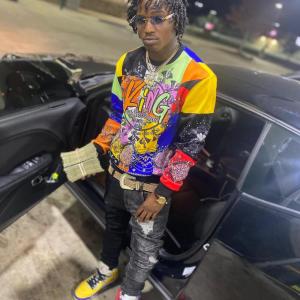 Listen to Back On it (Explicit) song with lyrics from Johnny Boyie