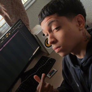 default playlist img