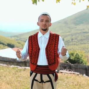 ดาวน์โหลดและฟังเพลง Kenge Per Rexh Mehmet Muhadrin พร้อมเนื้อเพลงจาก Shkumbin Sadiki