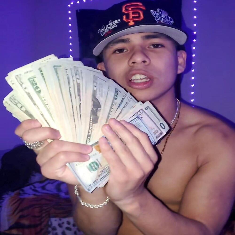 GOING UP FREESTYLE (Explicit)