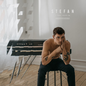 ดาวน์โหลดและฟังเพลง I Feel Nothing พร้อมเนื้อเพลงจาก Stefan