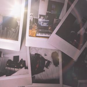 ดาวน์โหลดและฟังเพลง Bad for Me พร้อมเนื้อเพลงจาก Crowded Places