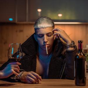 Dengarkan Jean lagu dari Korbe dengan lirik