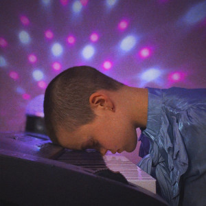 收聽Васса的Осень歌詞歌曲