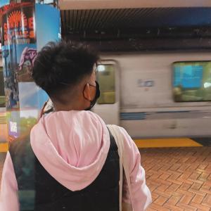 收聽Natee的i feel so lost (feat. valious) (Explicit)歌詞歌曲