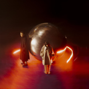 ดาวน์โหลดและฟังเพลง Jupiter พร้อมเนื้อเพลงจาก The Marías