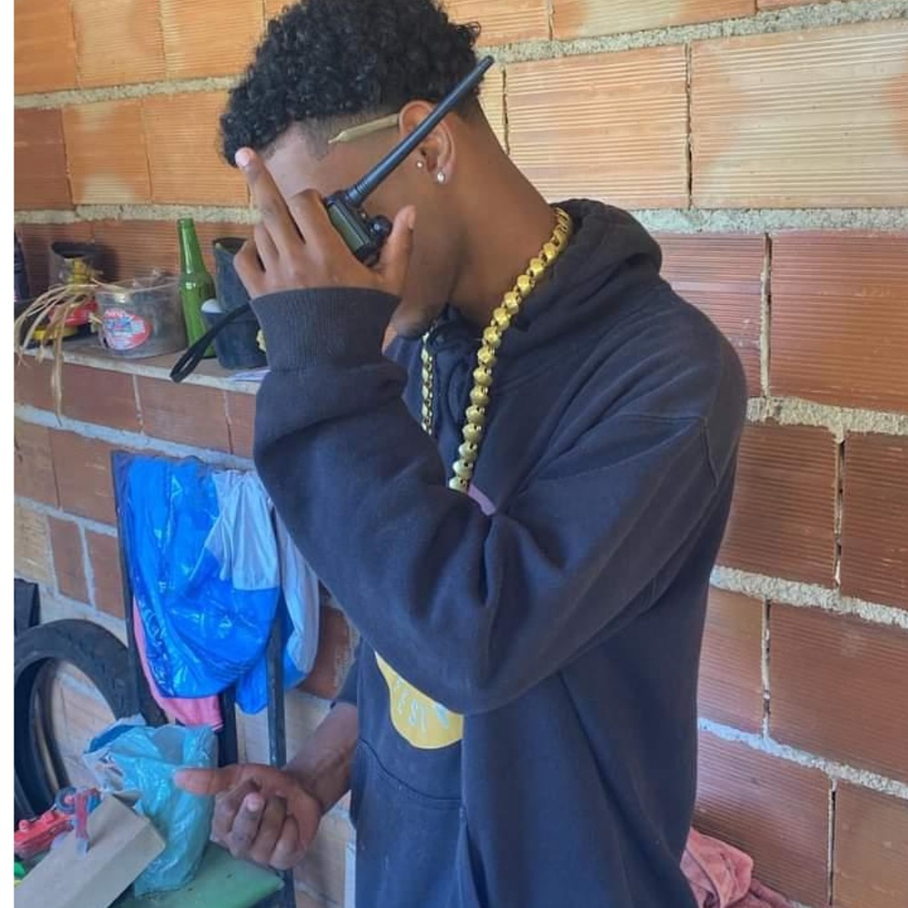 Mídia de cria (Explicit)
