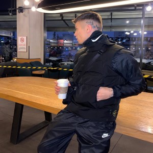 收聽Chowa的Çakal: Acemi歌詞歌曲