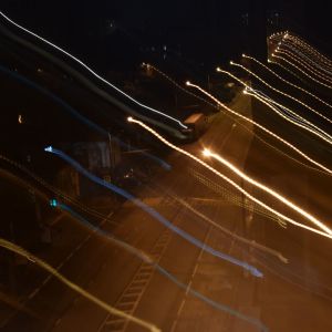 收聽Below的1 (Демо)歌詞歌曲