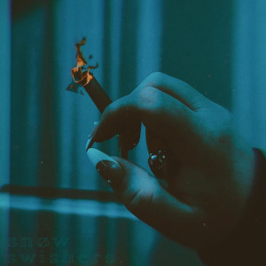 Dengarkan Swishers (Explicit) lagu dari SNØW dengan lirik