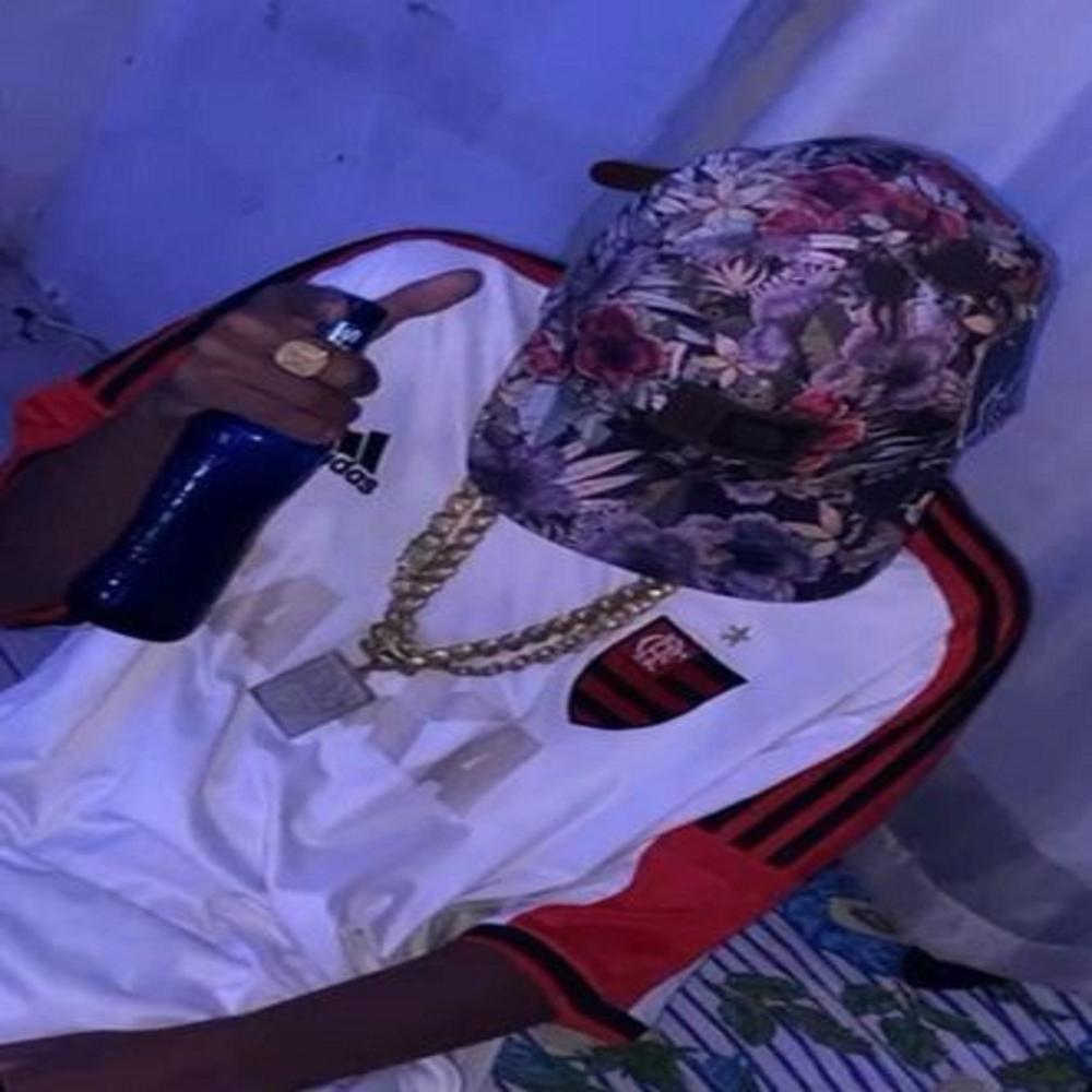so de sacanagem x ela fica lambusando (feat. mc cg) (Explicit)
