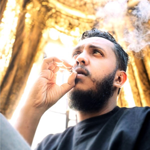 default playlist img