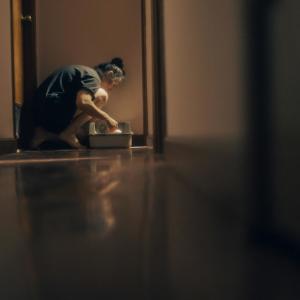 收聽藍奕邦的努力地生活歌詞歌曲
