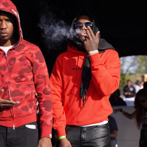 default playlist img