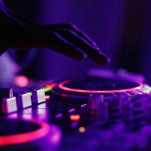 default playlist img