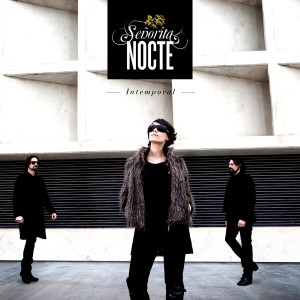 收聽Señorita Nocte的Intemporal歌詞歌曲