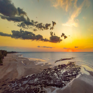 Dengarkan Lullaby Solo For Comfort lagu dari Lullaby Solo dengan lirik