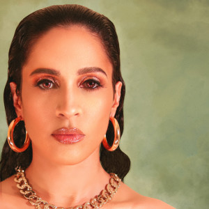 ดาวน์โหลดและฟังเพลง Independent Mami (feat. Katarina Arriaga) พร้อมเนื้อเพลงจาก Francina