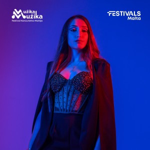 Listen to Idek F'idi song with lyrics from Kelly Marie
