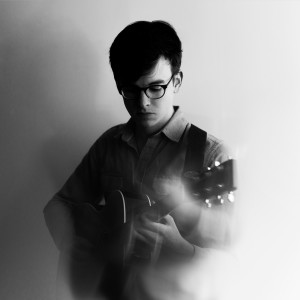 ดาวน์โหลดและฟังเพลง Ladybug พร้อมเนื้อเพลงจาก Joshua Lee Turner