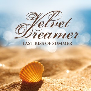Dengarkan Whisper of the Evening Sea lagu dari Velvet Dreamer dengan lirik